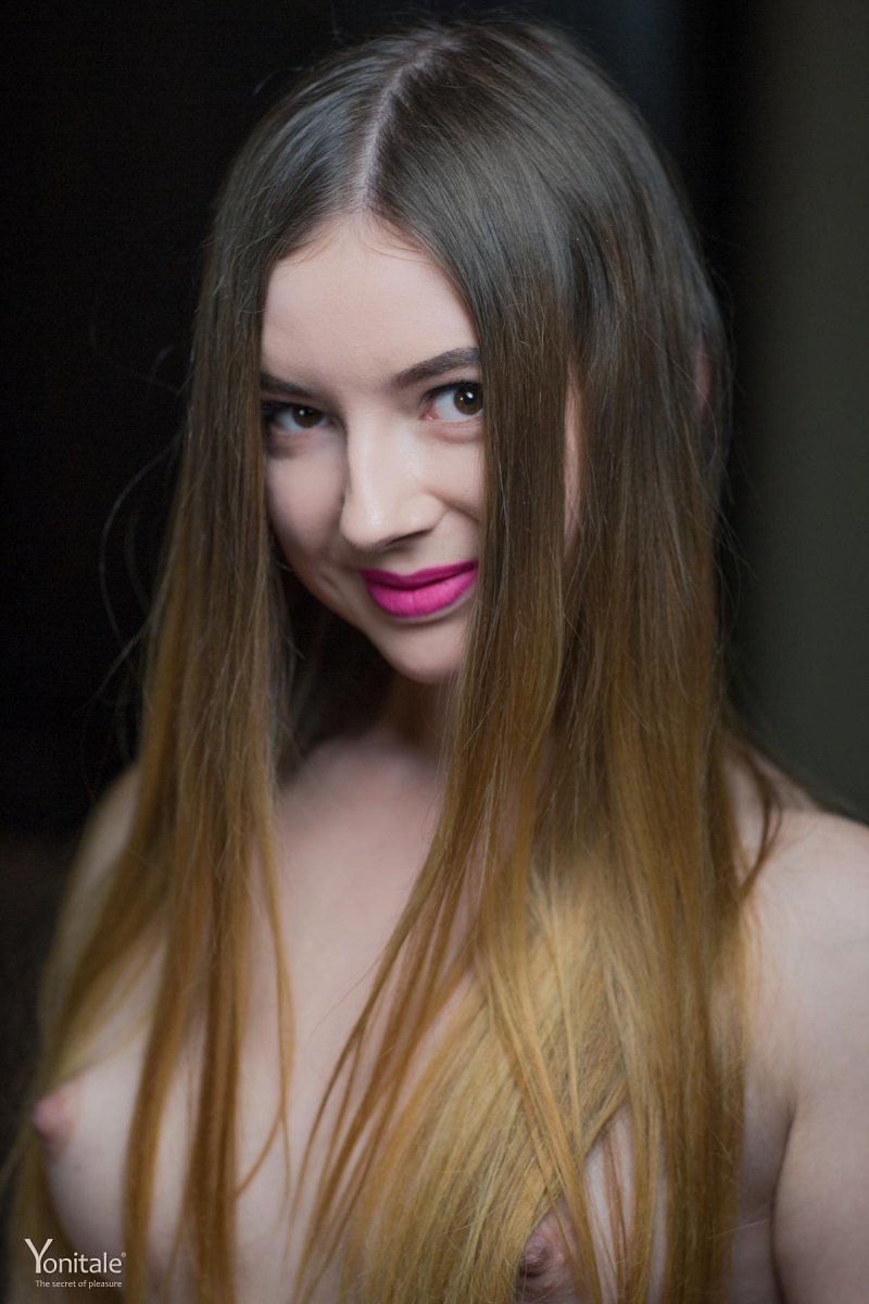 Карина, 19